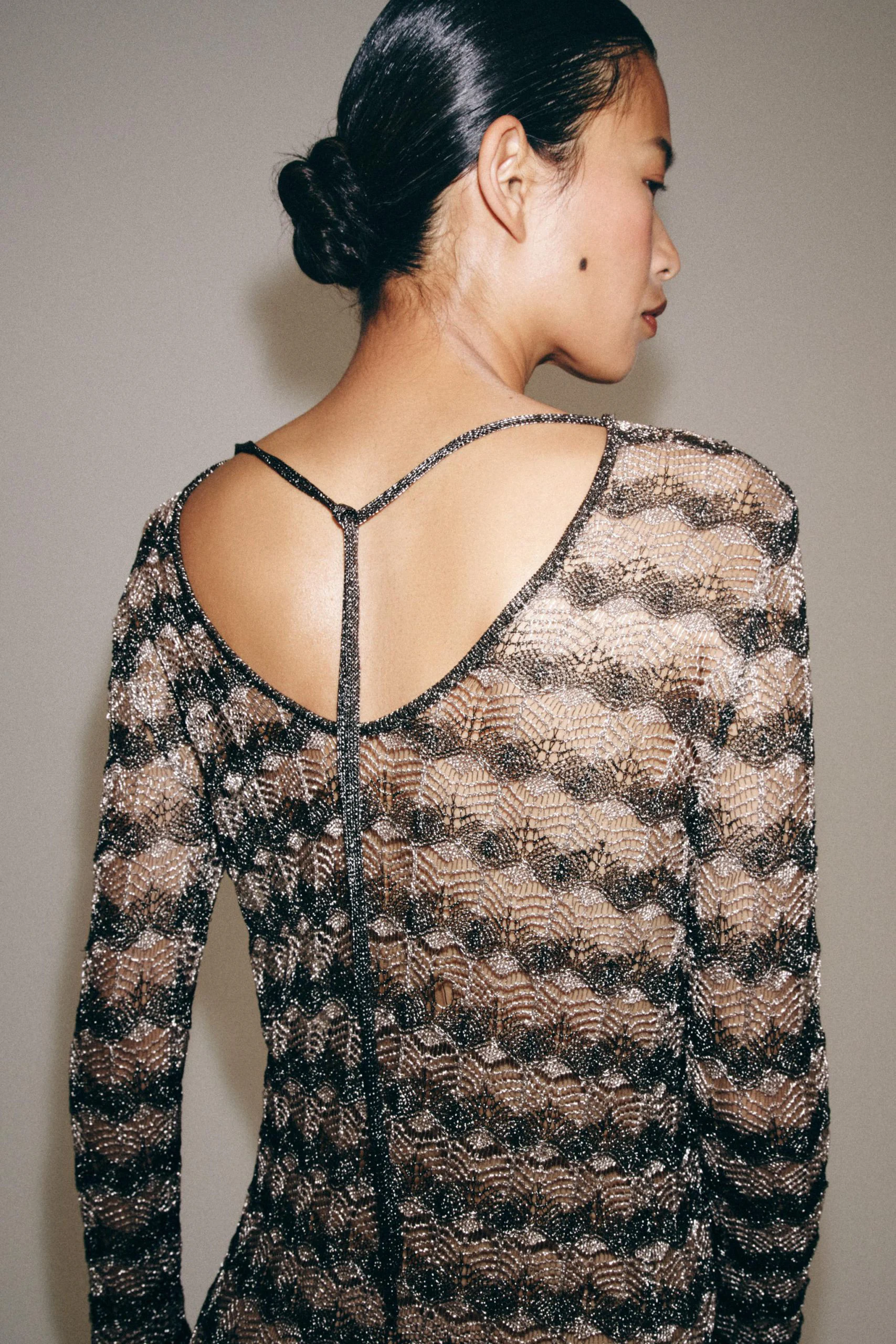 Metallic Thread Open-بافت پیراهن مینی زنانه - Image 3